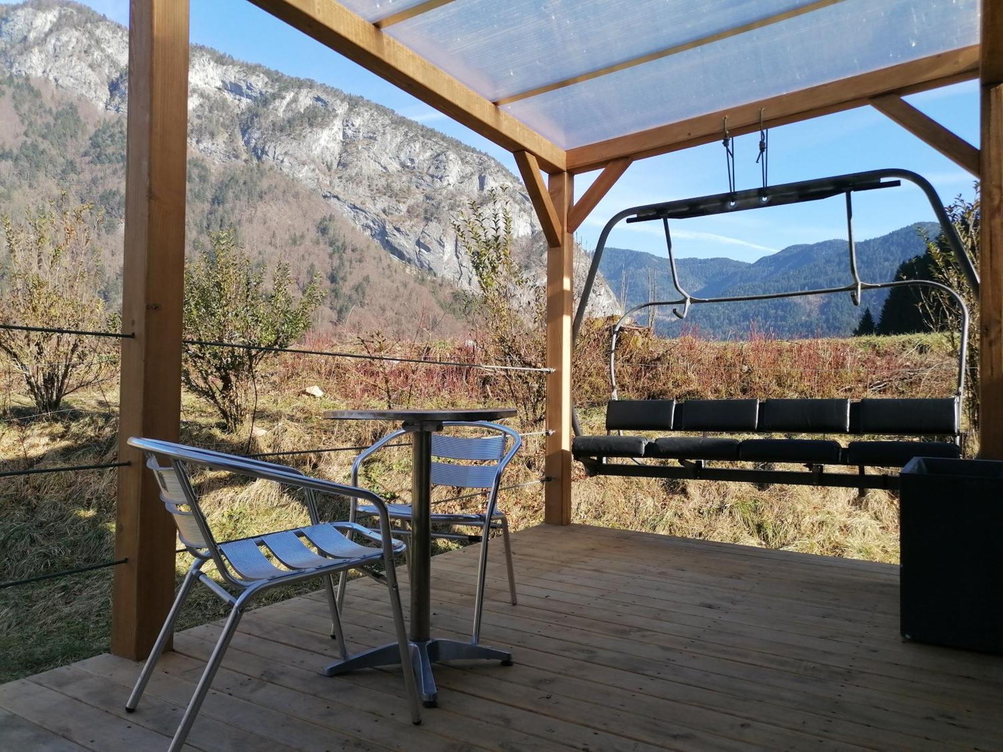 Camping Le Trejeux - Petit Chalet Thônes Εξωτερικό φωτογραφία
