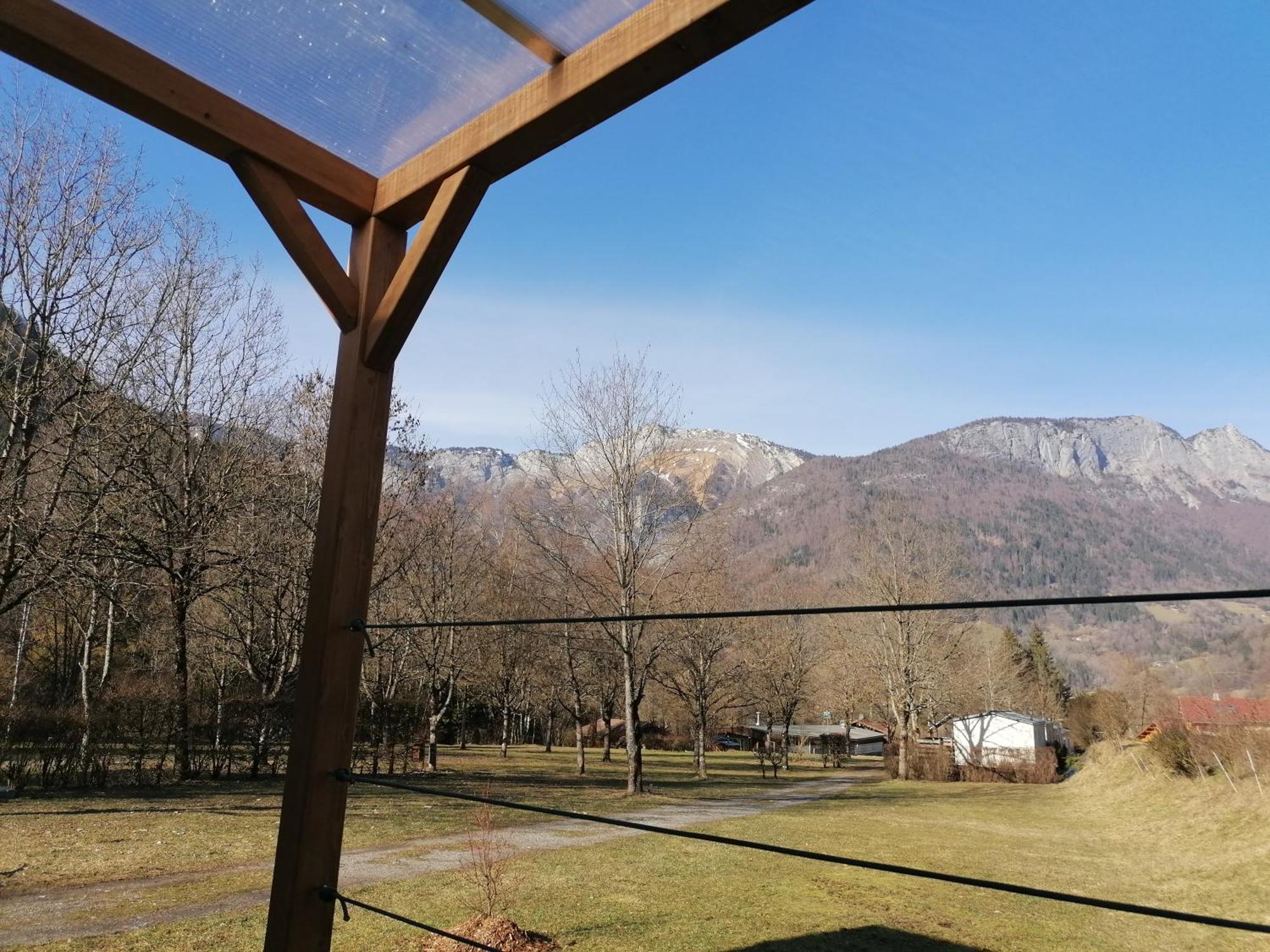 Camping Le Trejeux - Petit Chalet Thônes Εξωτερικό φωτογραφία